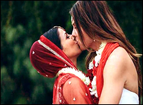 That&#039;s a first, Indian bride marries American bride
