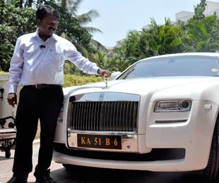 Rolls Royce owner Bangalore Barber