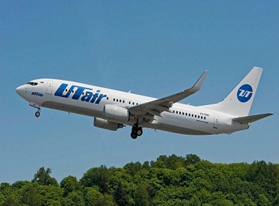 Pilot on UTair Boeing 757 dies of heart attack with 239 passengers on board
