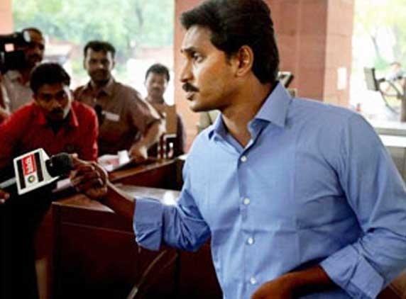 CBI hands over summons to Jagan