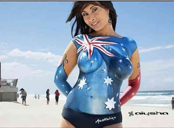 Topless pop star irks Indians in Australia