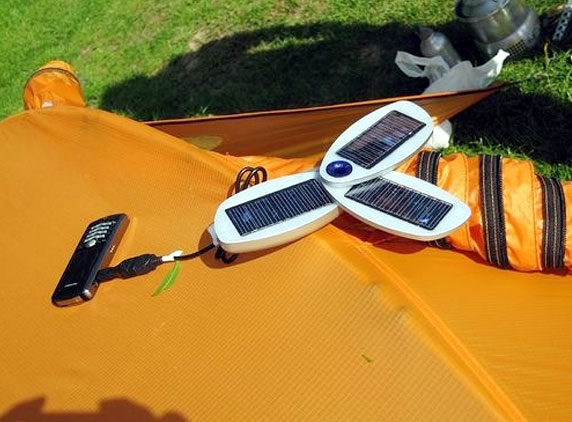 Mark Zuckerberg&#039; invents &#039;solar powered charger&#039;