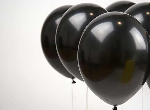 T-Black balloons to welcome PM on way to COP 11!