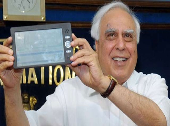 Govt requires more 22 crore Aakash tablets