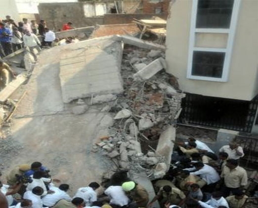 Old building collapses in Secunderabad, 2 killed, more feared trapped 