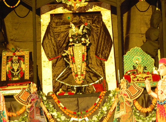 Shreenathji Temple, Phoenix