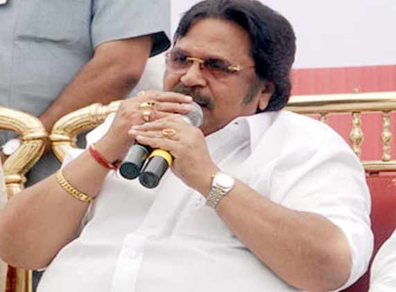 Dasari wants to make money on Ram Charan&#039;s movie