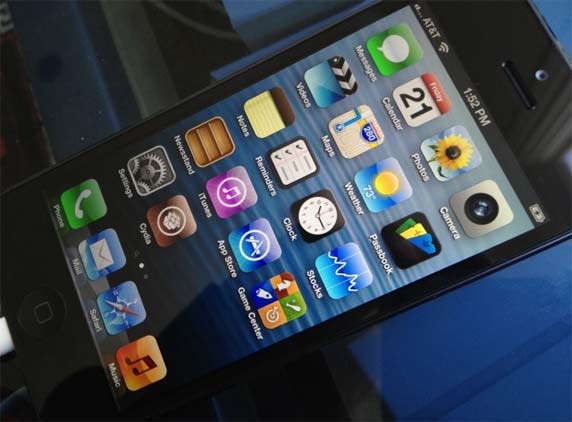 iPhone 5 jailbreak within 8 hours of release