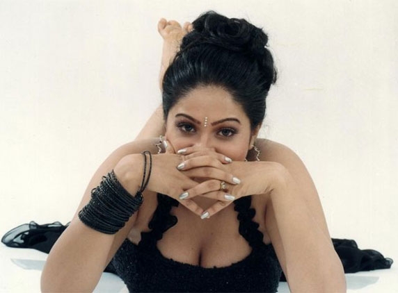 Heavy beauty Raasi plans to come back in films