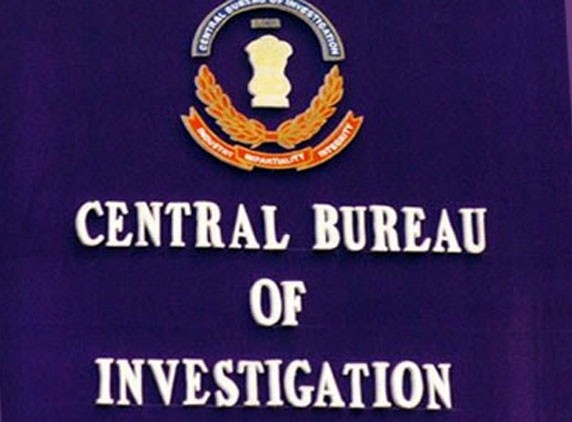 Lawyer seeks CBI probe into liquor syndicates 