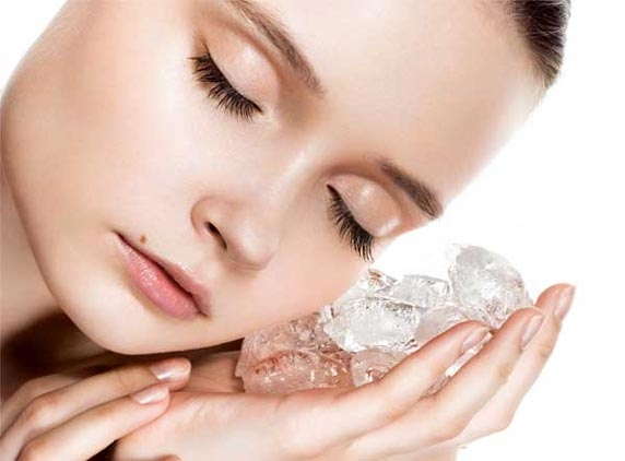 Ice Cube To Reduce Pimple In 1 Day!