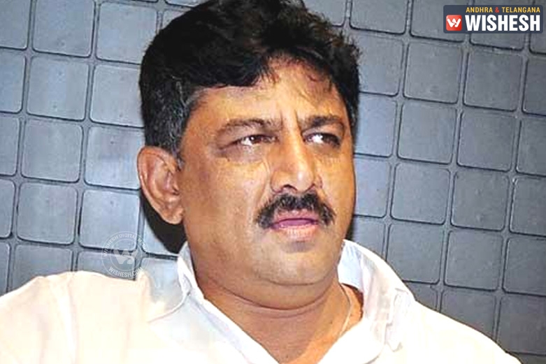 IT Raids On Top Karanataka Minister