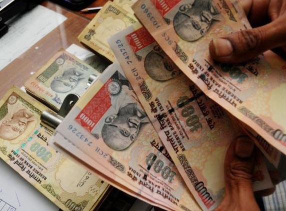 Bank clerk defrauds Rs 5.28 Cr. from customers’ accounts