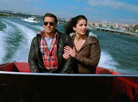 Ek Tha Tiger scales 30 Cr mark on first day