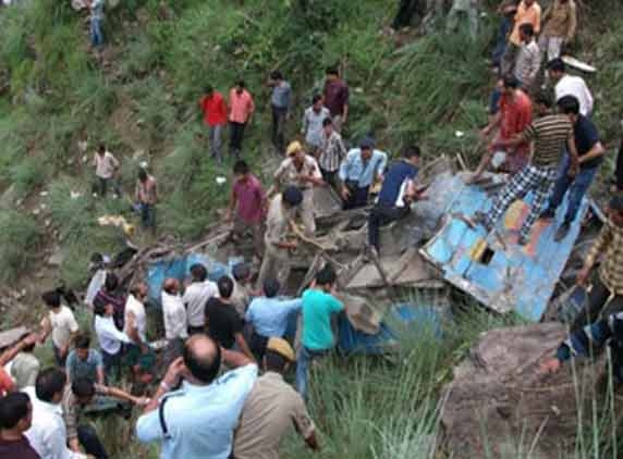 Bus slips into gorge, 28 dead