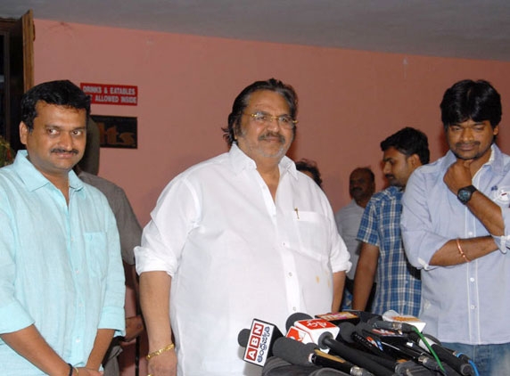 Dasari comments on &#039;Gabbar Singh&#039;...