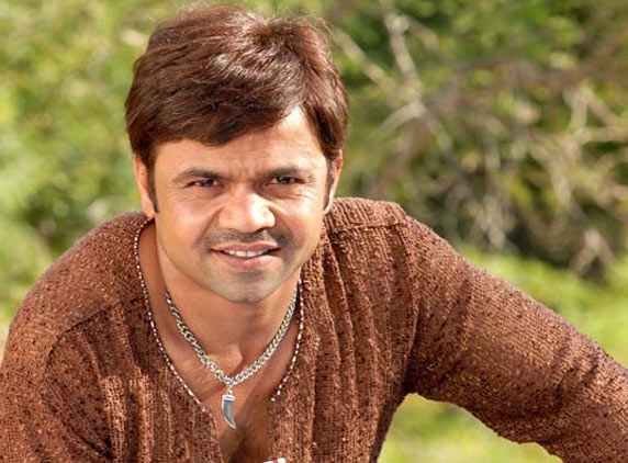 175 artistes reunite for Rajpal Yadav&#039;s movie